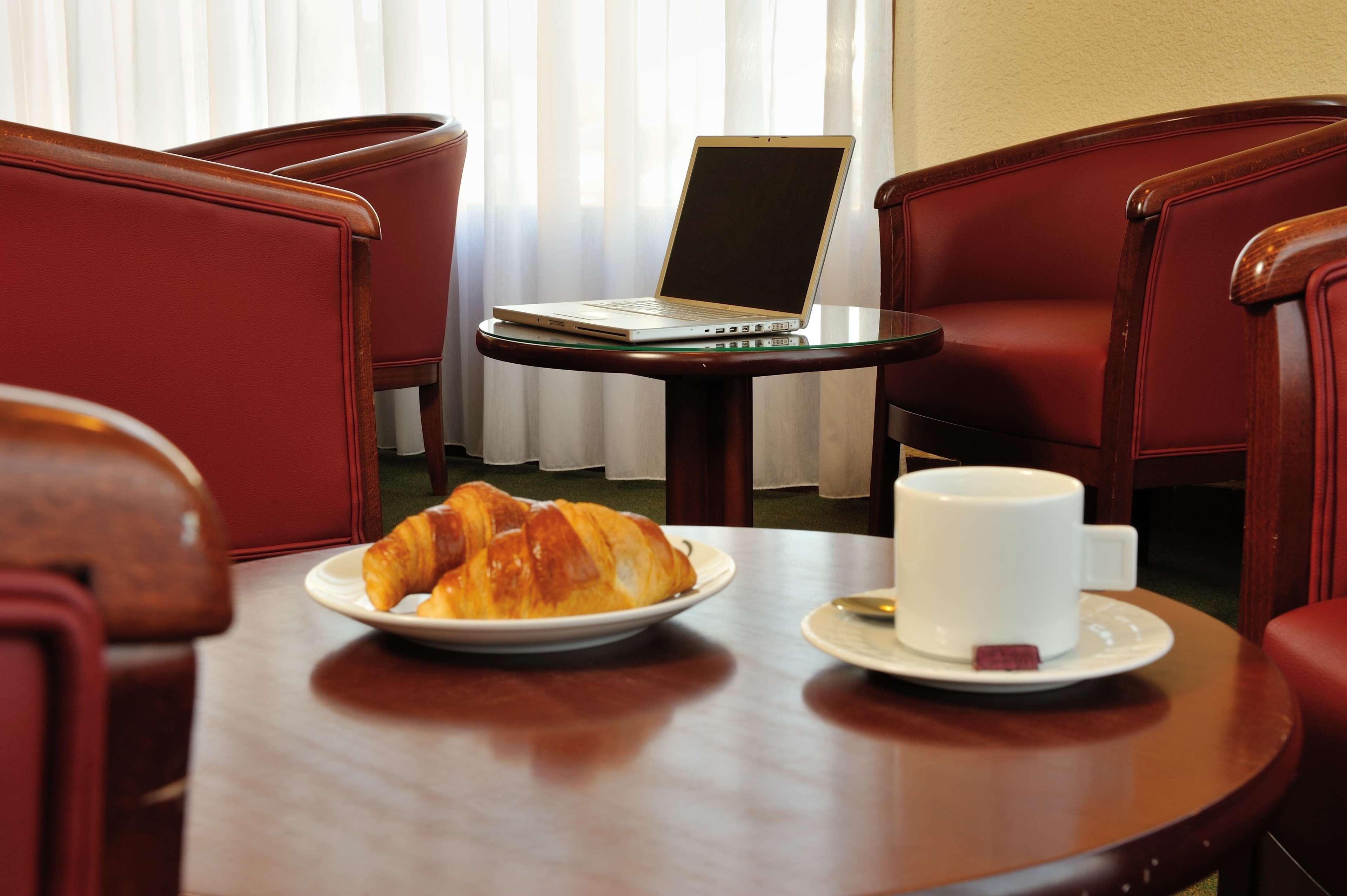 Hotel De La Briere Trignac Εξωτερικό φωτογραφία