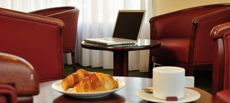 Hotel De La Briere Trignac Εξωτερικό φωτογραφία